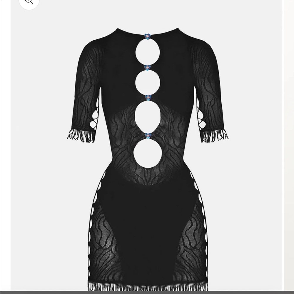 I’m selling my poster girl dress!